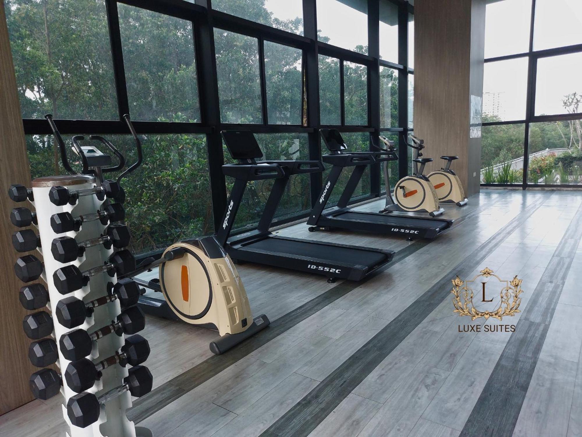 Luxe Suites At Skyloft Τζόχορ Μπάχρου Εξωτερικό φωτογραφία