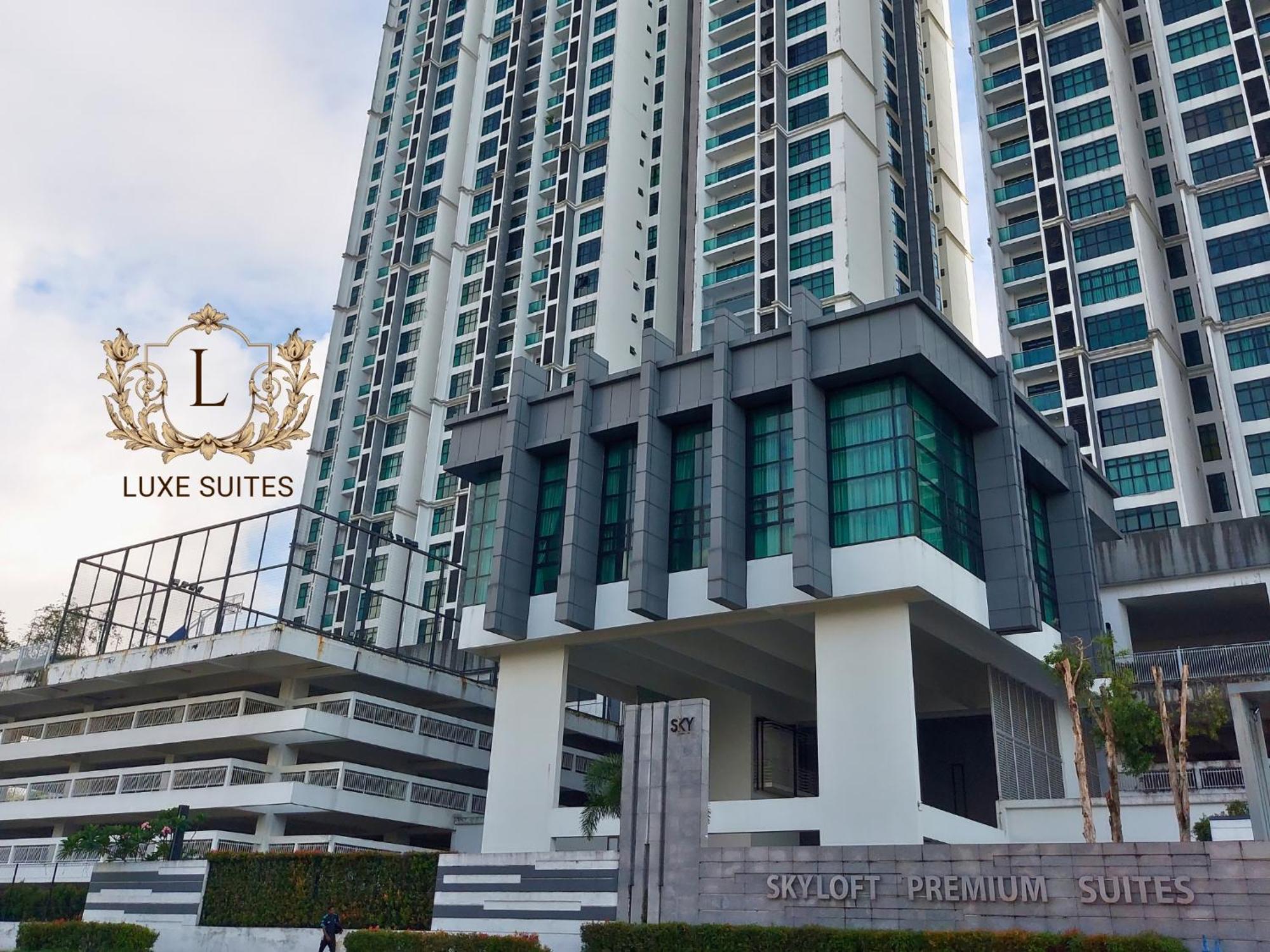 Luxe Suites At Skyloft Τζόχορ Μπάχρου Εξωτερικό φωτογραφία