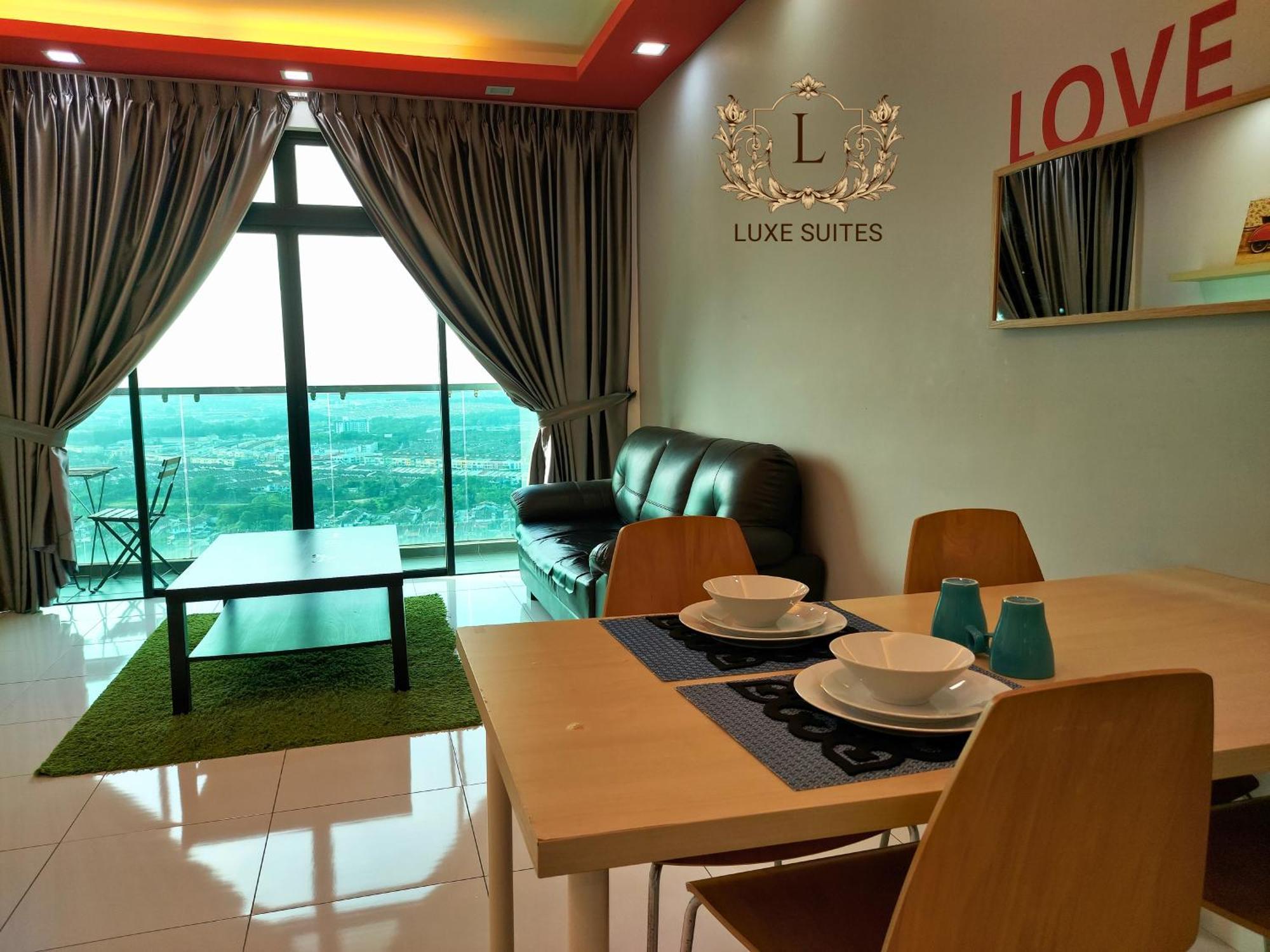 Luxe Suites At Skyloft Τζόχορ Μπάχρου Εξωτερικό φωτογραφία