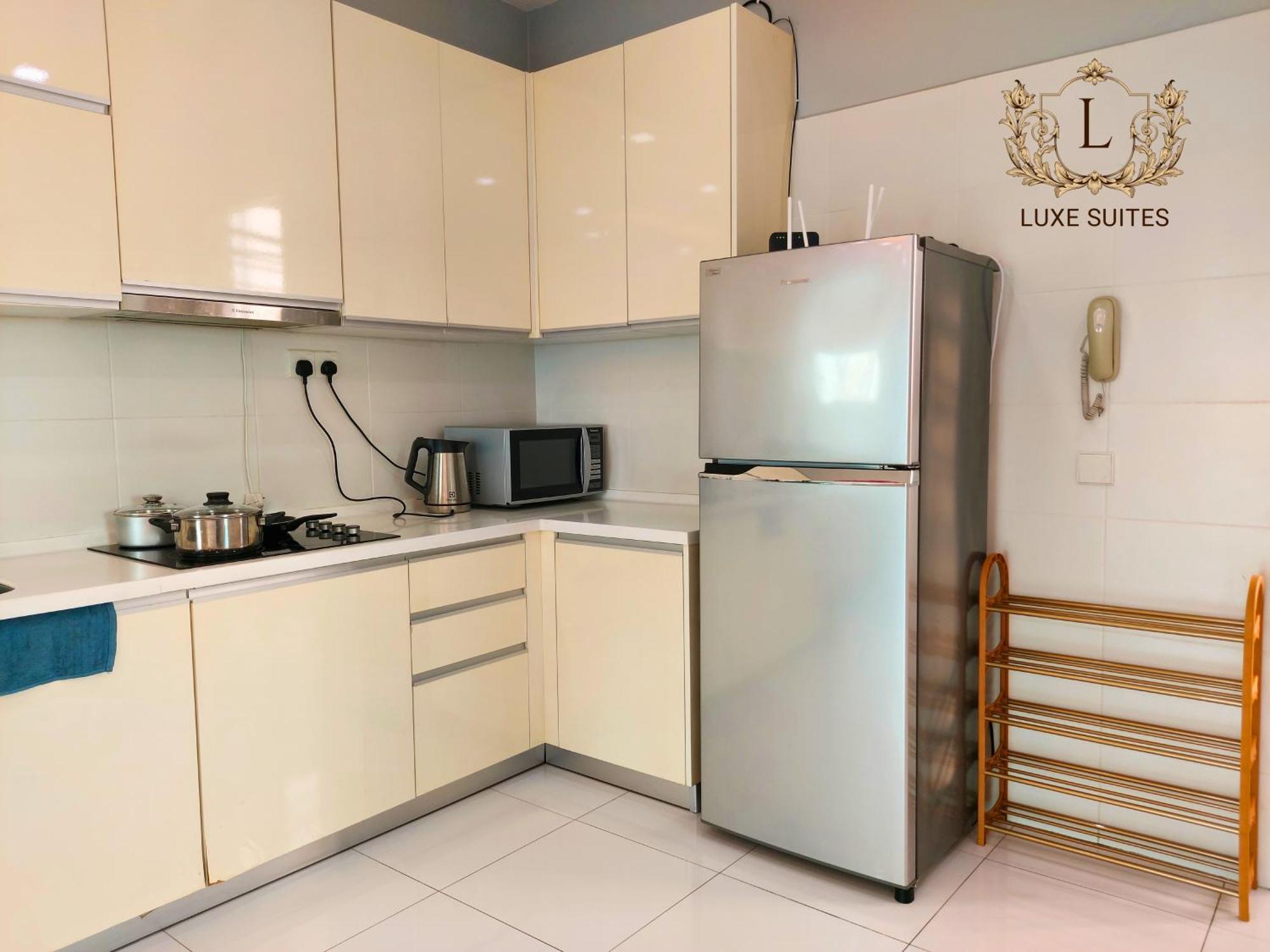 Luxe Suites At Skyloft Τζόχορ Μπάχρου Εξωτερικό φωτογραφία