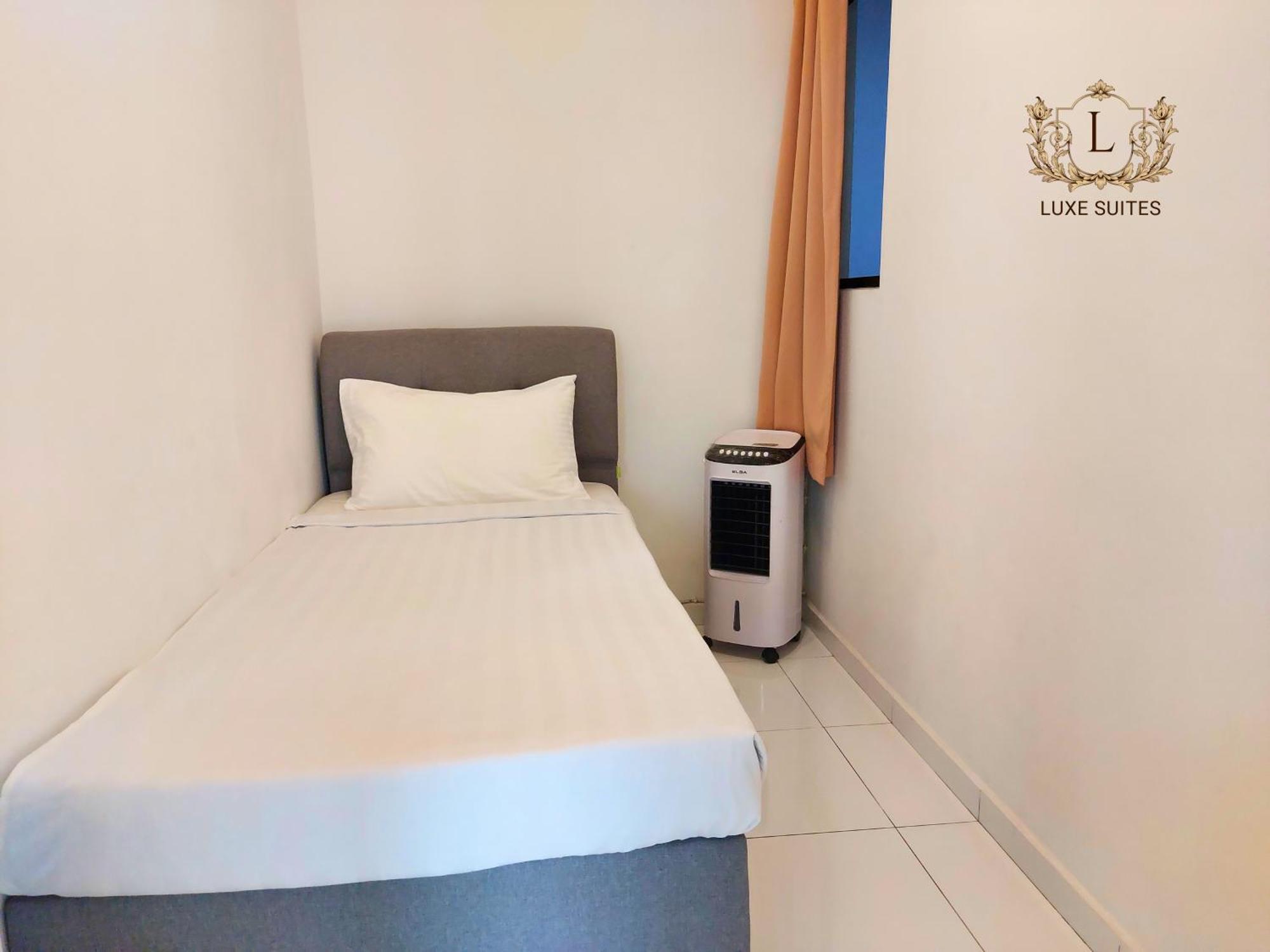 Luxe Suites At Skyloft Τζόχορ Μπάχρου Εξωτερικό φωτογραφία