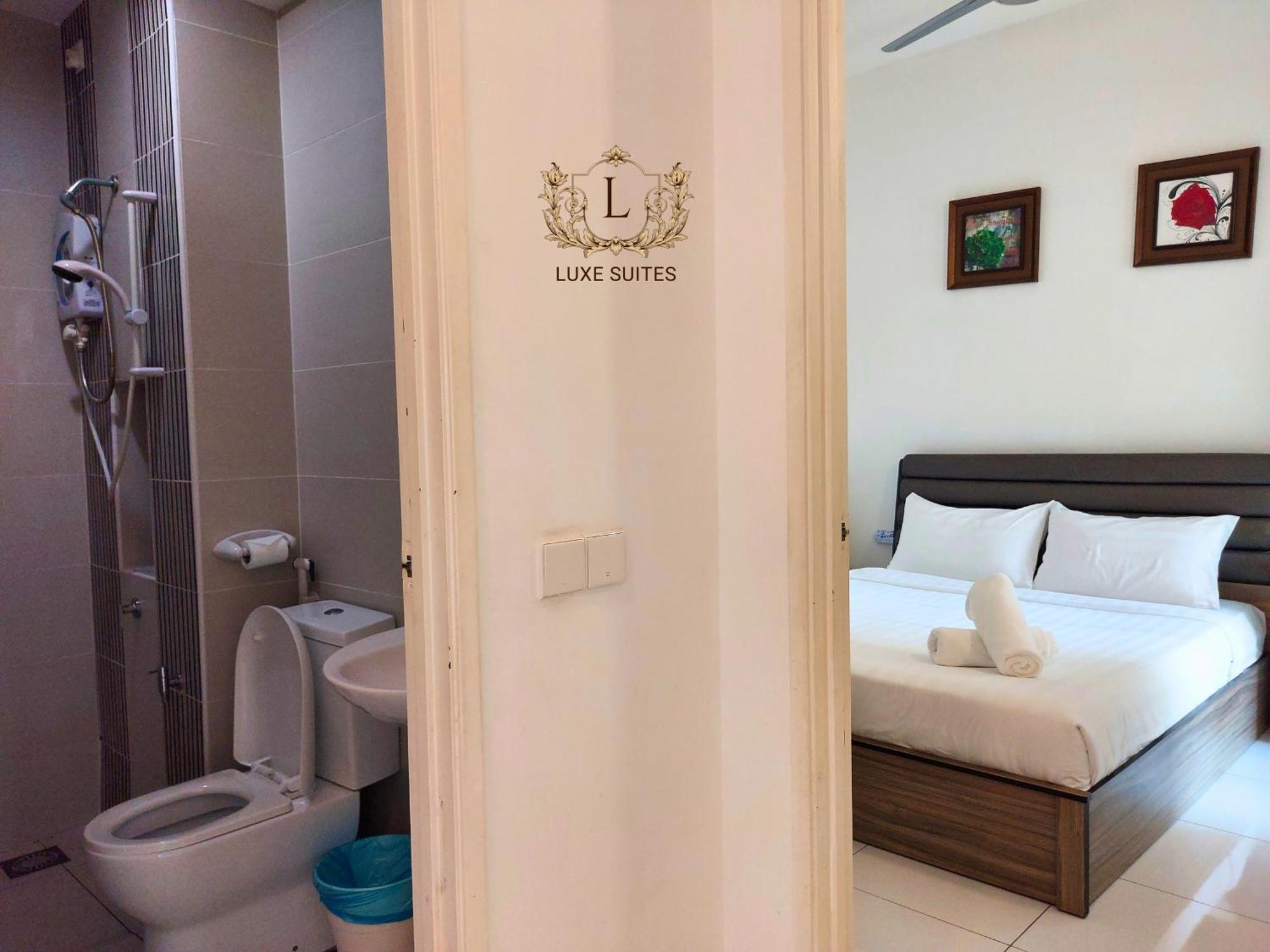 Luxe Suites At Skyloft Τζόχορ Μπάχρου Εξωτερικό φωτογραφία