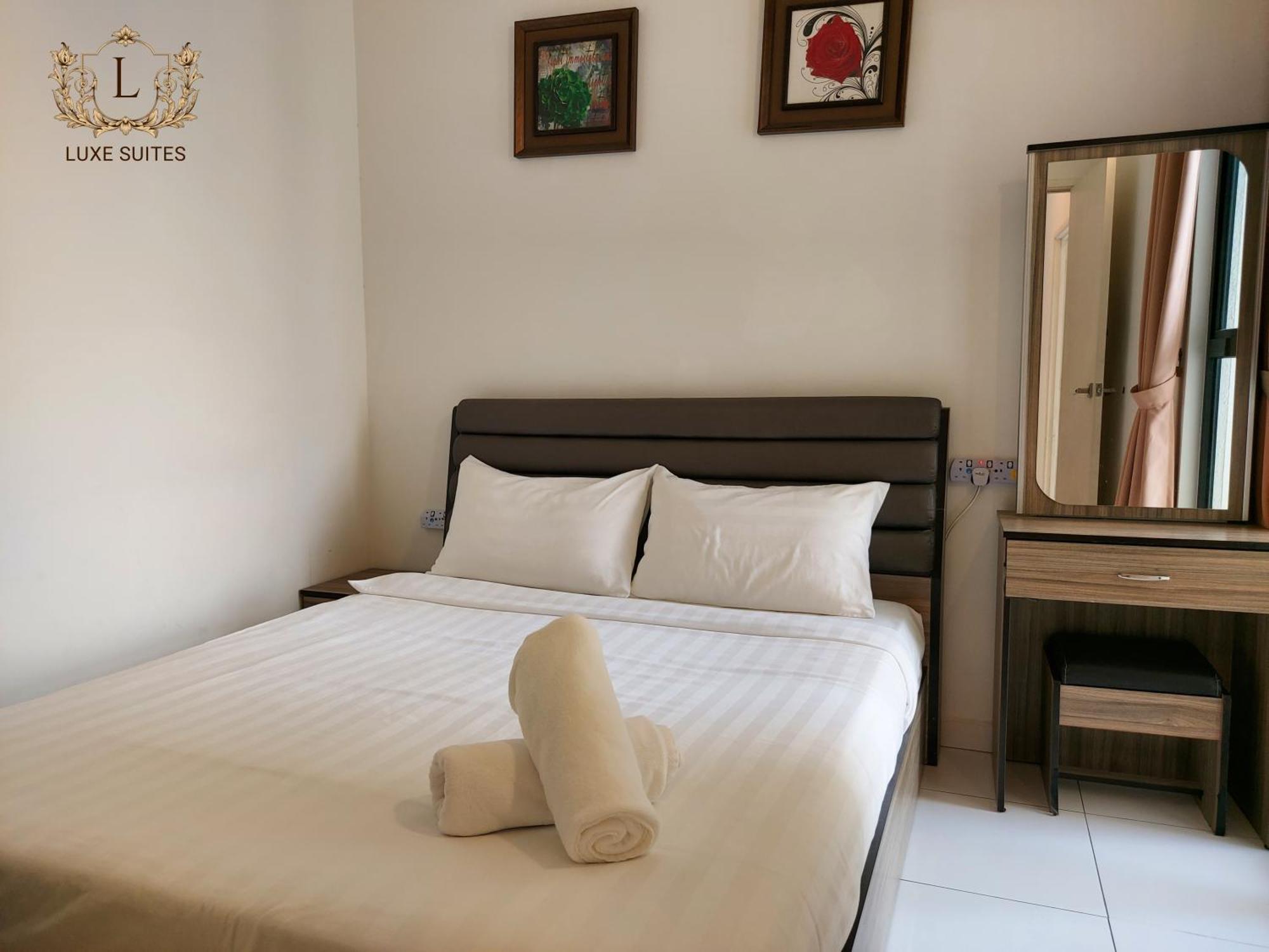 Luxe Suites At Skyloft Τζόχορ Μπάχρου Εξωτερικό φωτογραφία