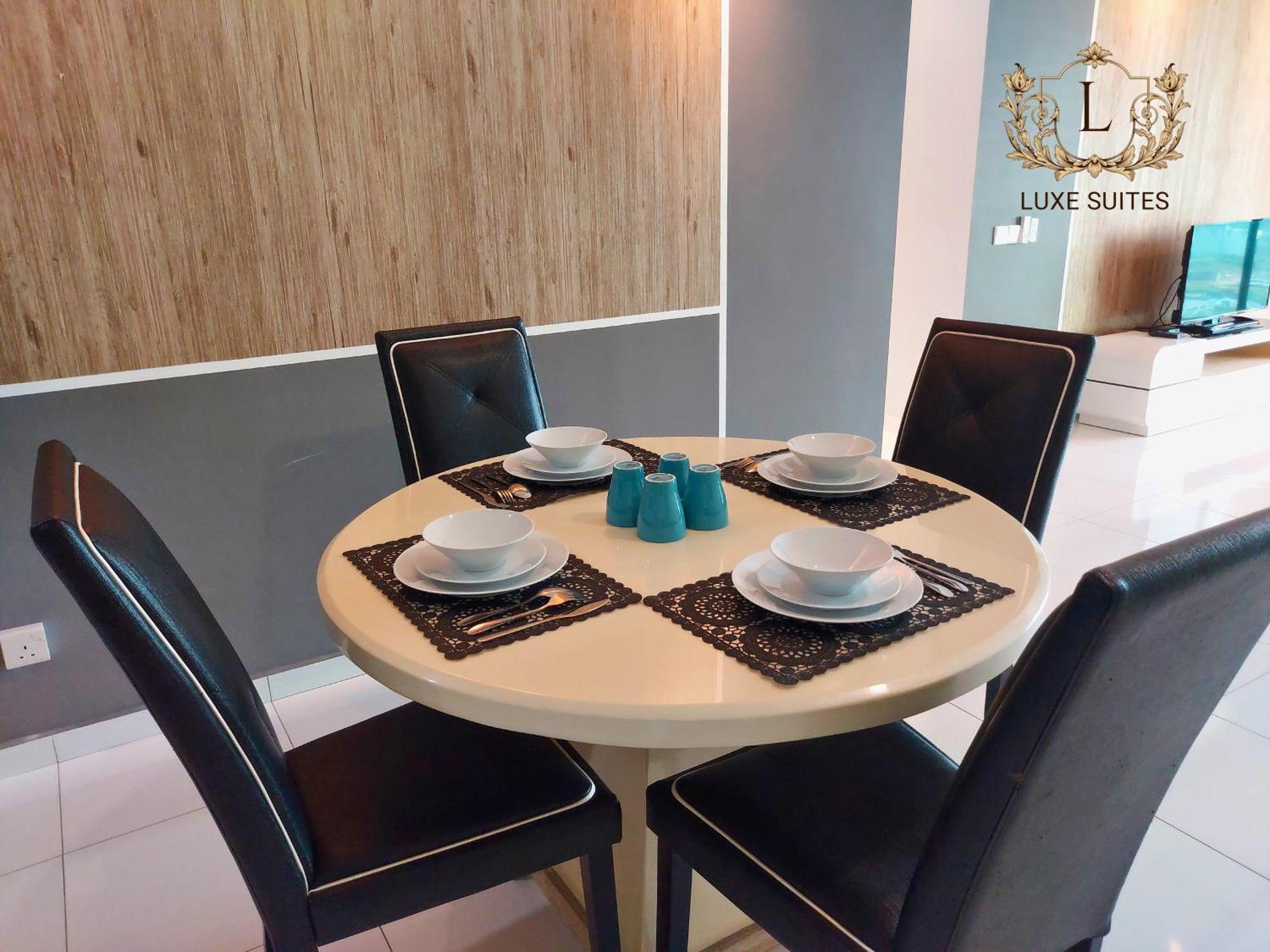 Luxe Suites At Skyloft Τζόχορ Μπάχρου Εξωτερικό φωτογραφία