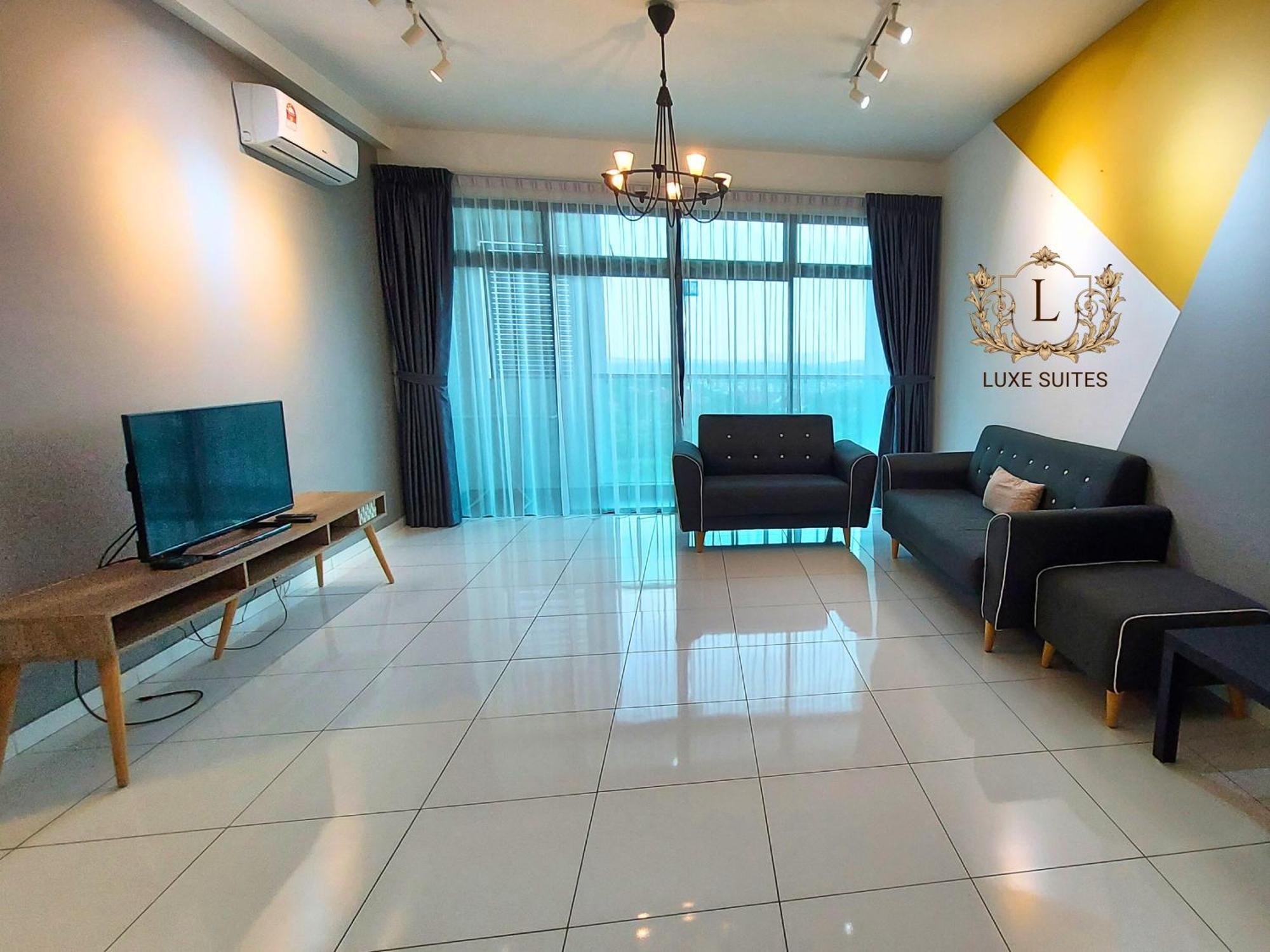 Luxe Suites At Skyloft Τζόχορ Μπάχρου Εξωτερικό φωτογραφία